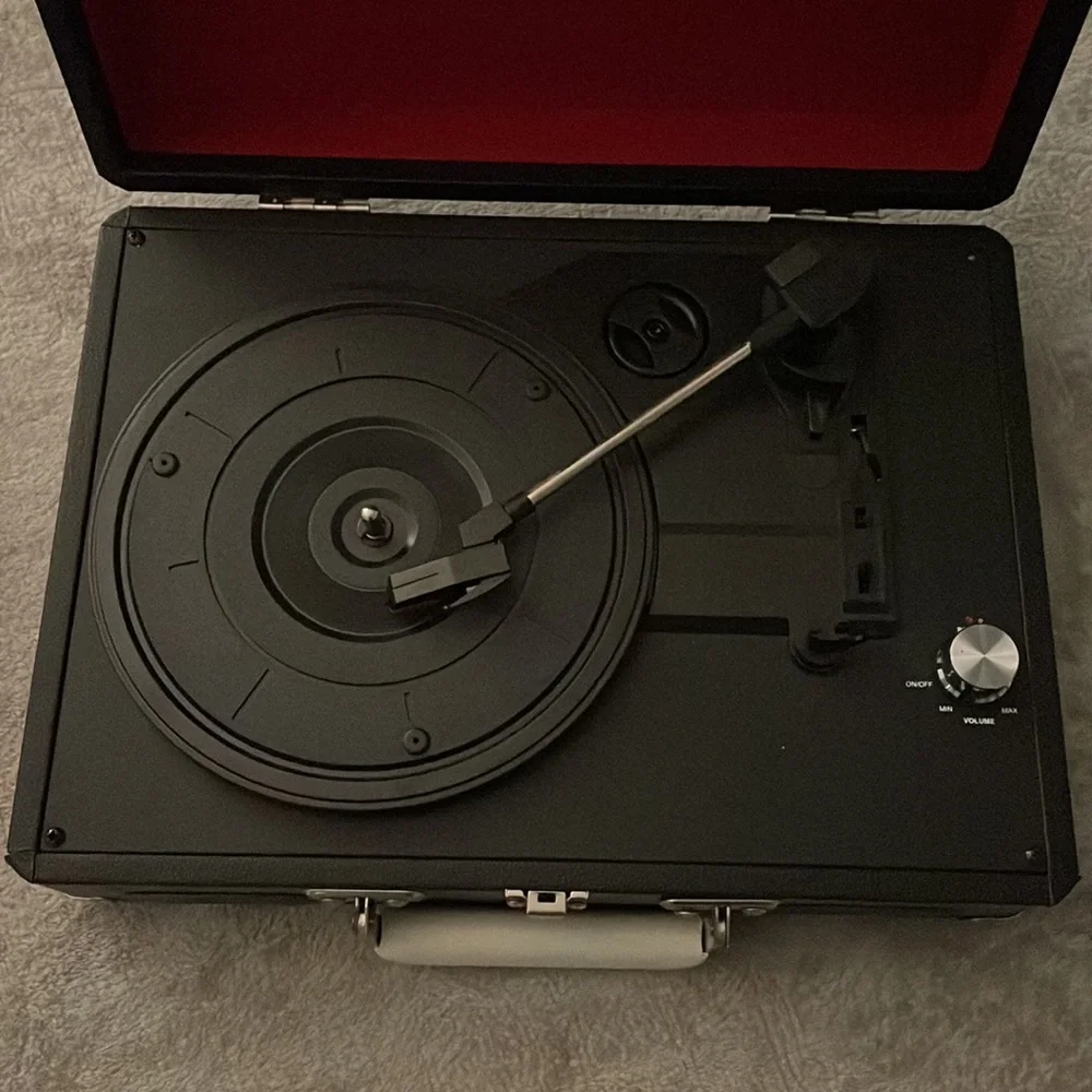 Caperhart Record Player - Picture 2 of 4